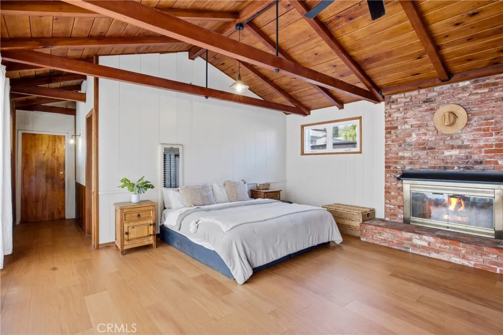 Back Room + Bonus Room