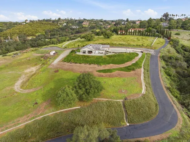 3600 Linda Vista Drive, Fallbrook, California 92028 — photo 4