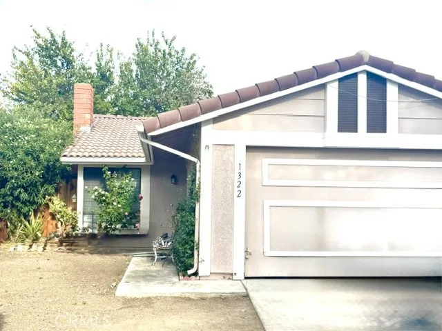 1322 Buttercup Ln