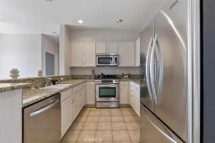 16702 Nicklaus 83, Sylmar, California 91342 — photo 5