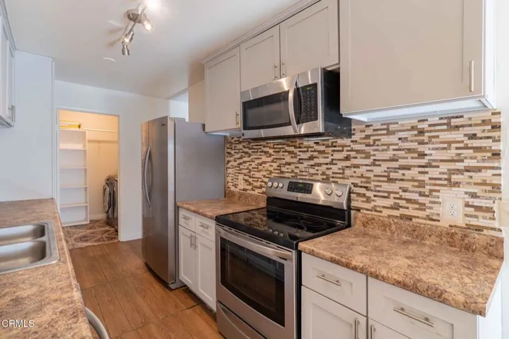 414 N Palm Avenue, Santa Paula, California 93060 — photo 4