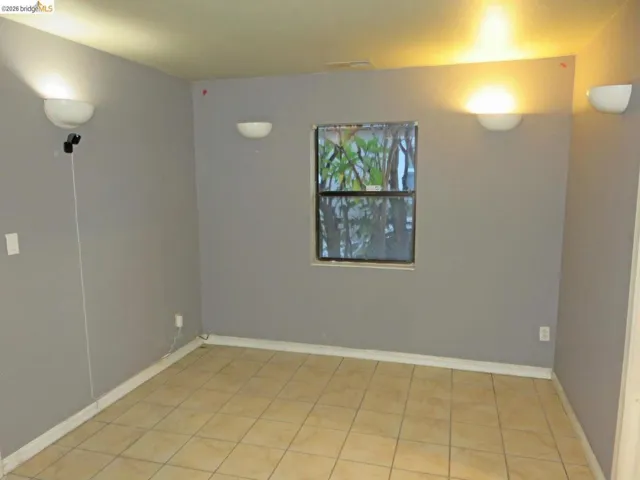 1027 76th Ave, Oakland, California 94621 — photo 5