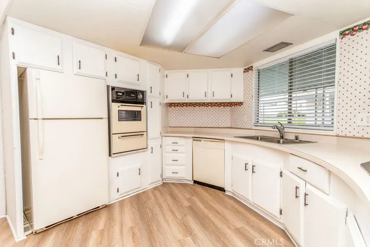 601 N Kirby 81, Hemet, California 92545 — photo 5