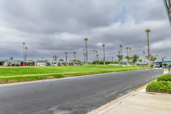 601 N Kirby 81, Hemet, California 92545 — photo 4