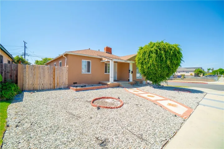 15401 Faysmith, Gardena, California 90249 — photo 4