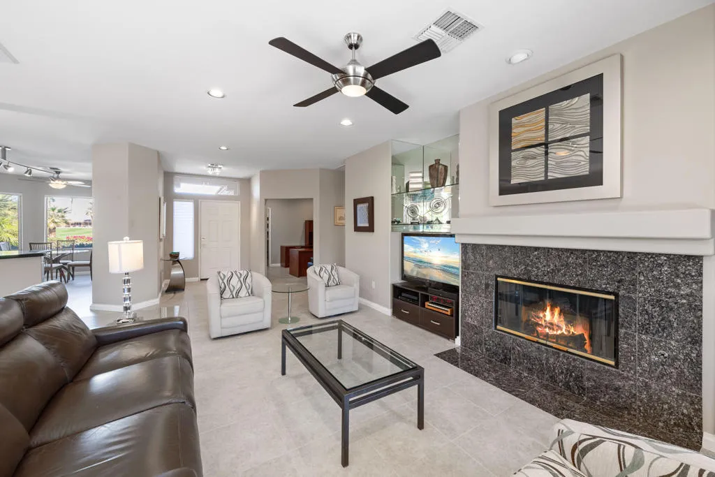 37127 Turnberry Isle Dr-13