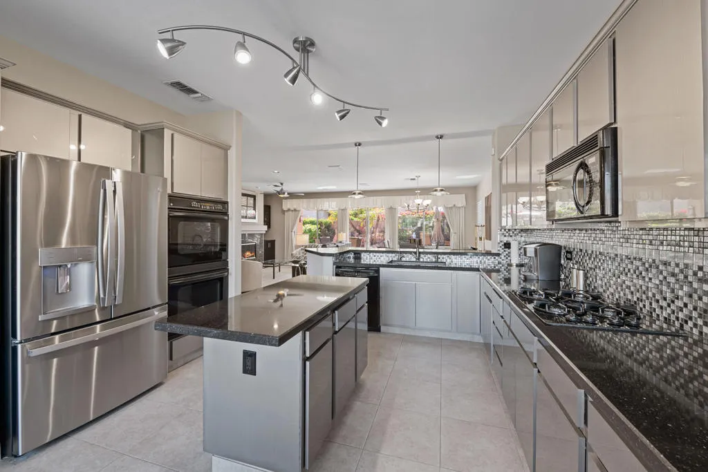 37127 Turnberry Isle Dr-20