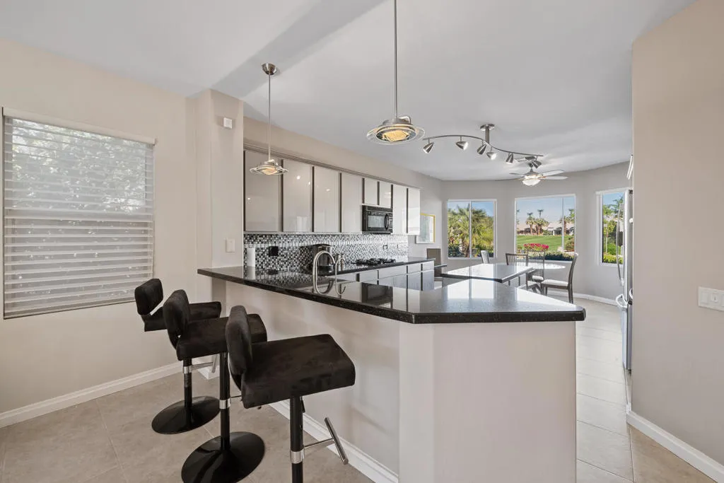 37127 Turnberry Isle Dr-11