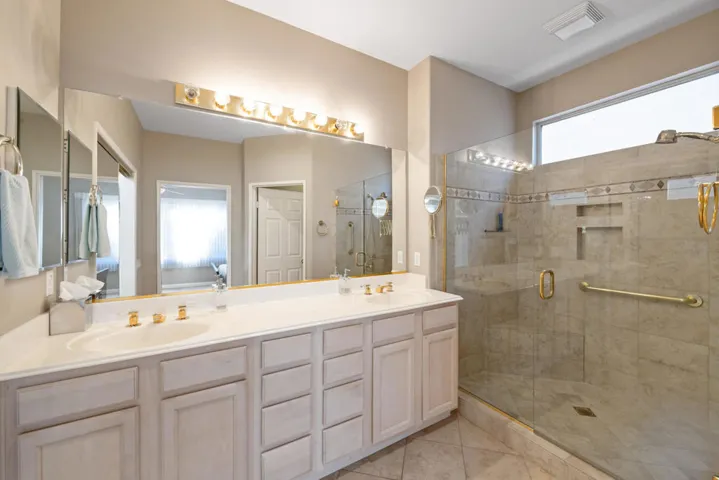 37127 Turnberry Isle Dr-27