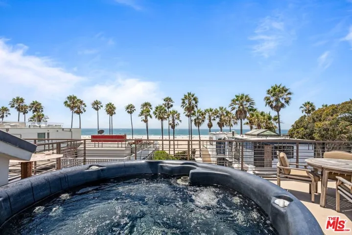 10 26th Avenue, Los Angeles, California 90291 — photo 4