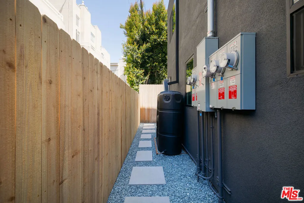 Private outdoor space for unit