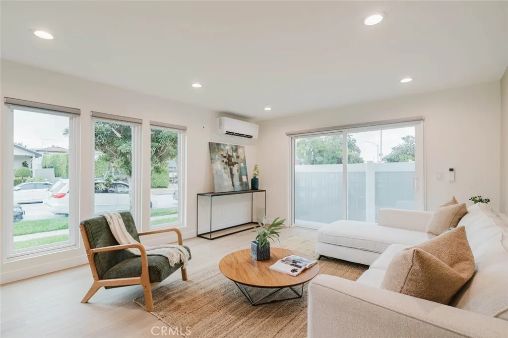 3406 Garden Avenue 1, Los Angeles, California 90039 — photo 4