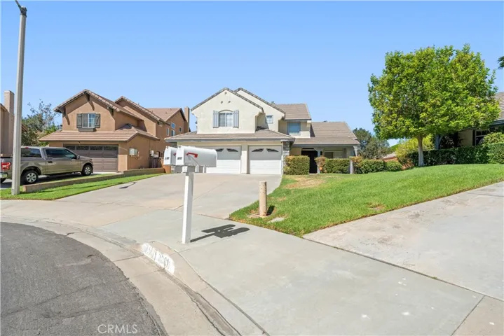 10011 Thornbird Court, Moreno Valley, California 92557 — photo 4