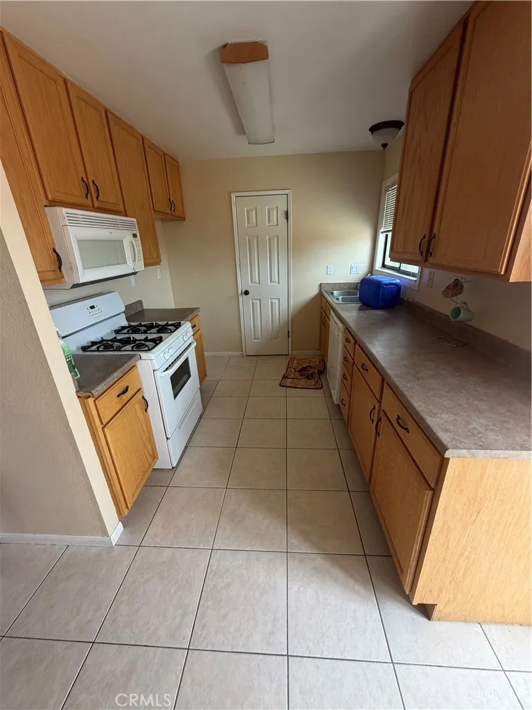 5313 Cahuilla, 29 Palms, California 92277 — photo 4