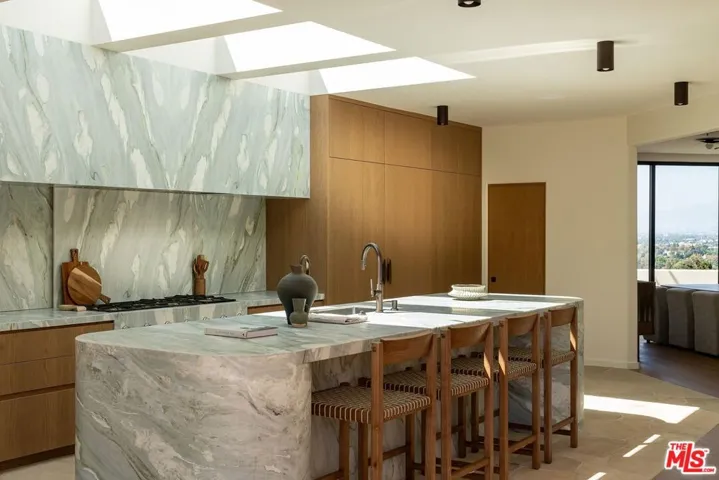 3858 Buena Park Drive, Studio City, California 91604 — photo 4