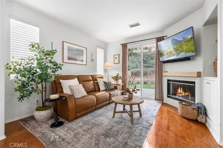 28380 Mayfair Drive, Valencia, California 91354 — photo 4