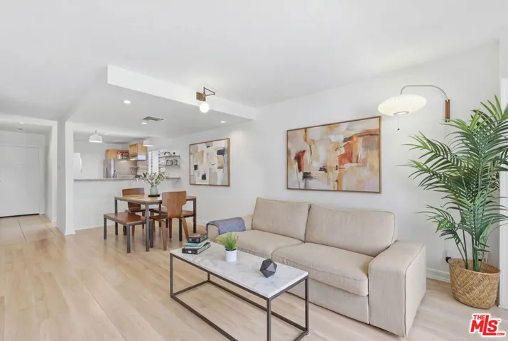 350 Burchett Street 101, Glendale, California 91203 — photo 4