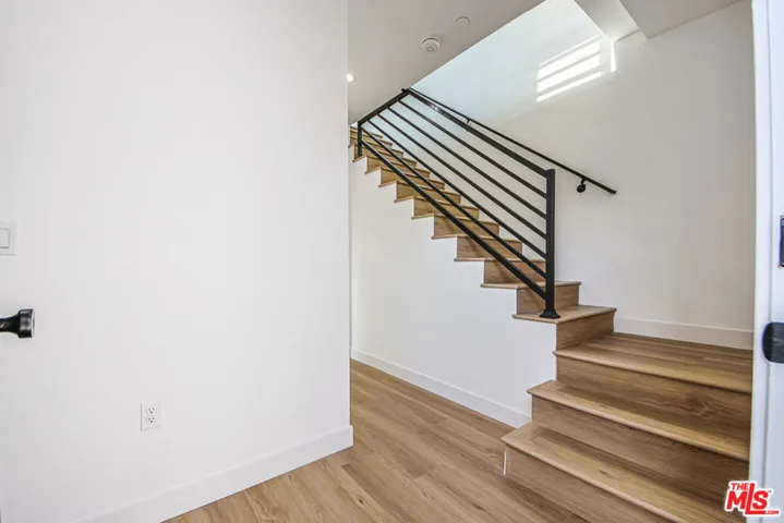 11443 Hatteras Street, North Hollywood, California 91601 — photo 5