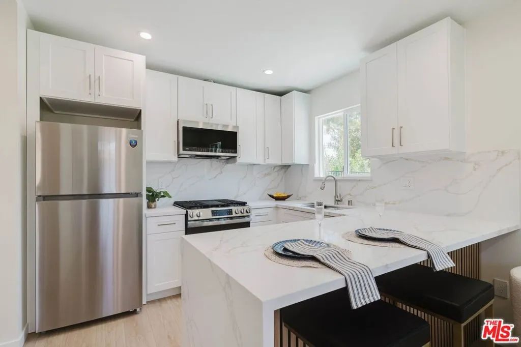 13245 Calcutta Street, Los Angeles, California 91342 — photo 5