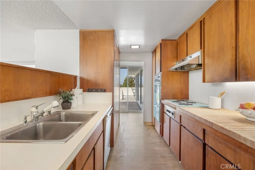 Mid century modern OG kitchen