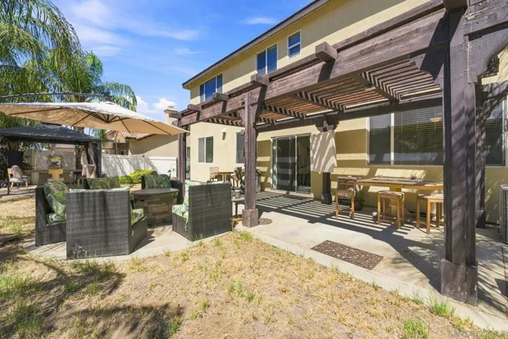 875 Seymour, Perris, California 92571 — photo 4