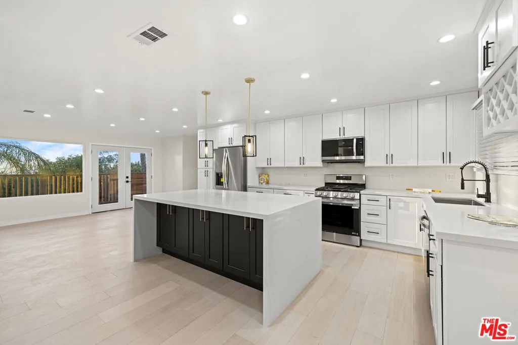 10941 Cardamine Place, Los Angeles, California 91042 — photo 4