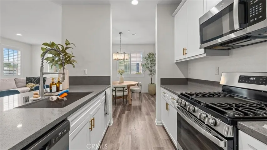 1201 Garnet Court, Colton, California 92324 — photo 5