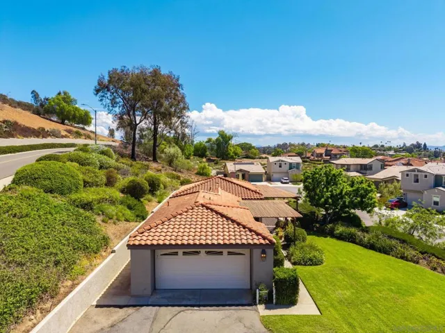 1301 Gary Lane, Escondido, California 92026 — photo 4