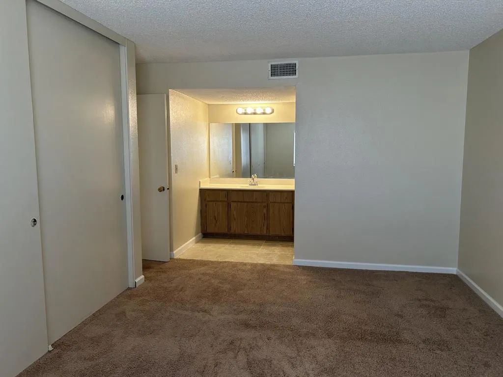 81162 Fred Waring Drive 601 81162 Fred Waring Drive 601