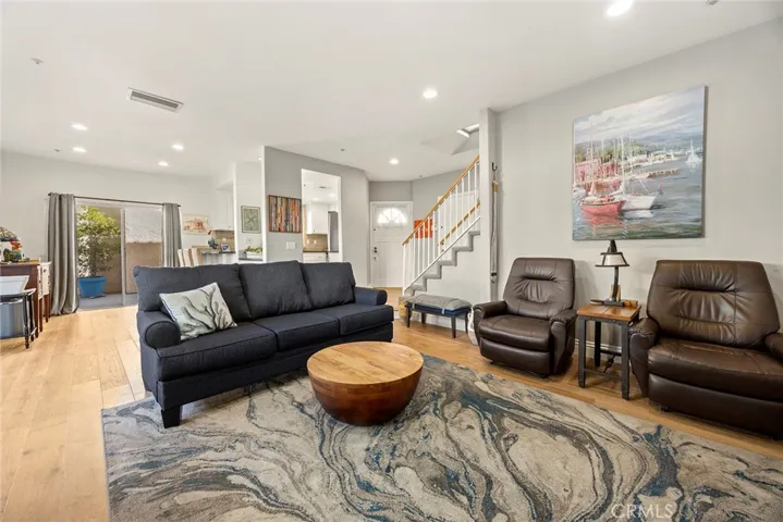 8819 Cedar St, Bellflower, California 90706 — photo 4