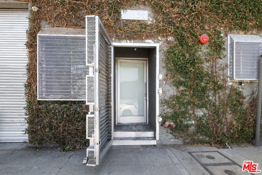 3238 Union Pacific Avenue, Los Angeles, California 90023 — photo 5