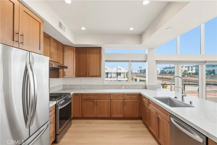215 Oceanside Blvd 1, Oceanside, California 92054 — photo 5