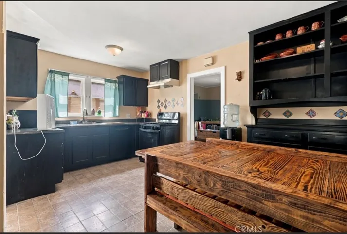 936 N Laurel, Ontario, California 91762 — photo 4