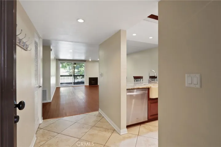 4835 E Anaheim 102, Long Beach, California 90804 — photo 4
