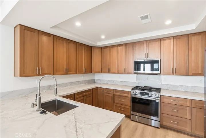 215 Oceanside Blvd 2, Oceanside, California 92054 — photo 4