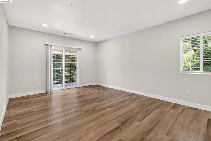 6105 Oakdale Ave, Oakland, California 94605 — photo 5