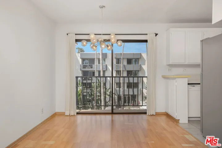 953 4th Street 300, Santa Monica, California 90403 — photo 5