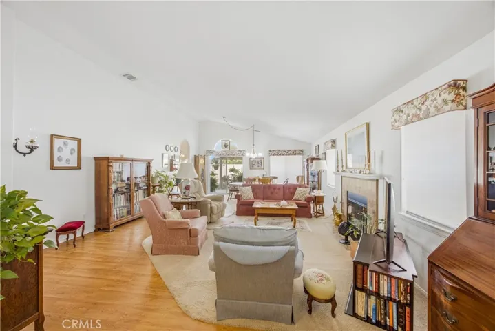 11363 Country Club, Apple Valley, California 92308 — photo 4