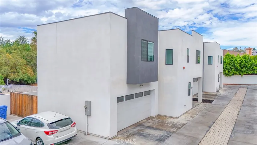 9117 N Nilo Lane, Panorama City, California 91402 — photo 4