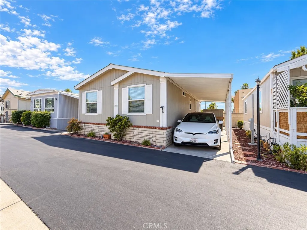 1540 E Trenton Ave #125A
