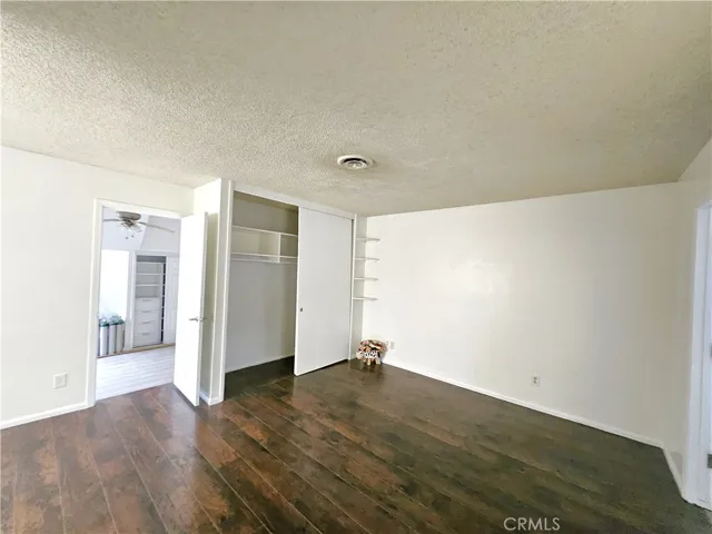 421 E E Stetson Avenue, Hemet, California 92543 — photo 4