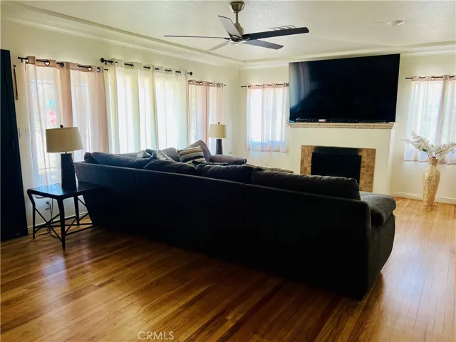 582 25th, San Bernardino, California 92405 — photo 5