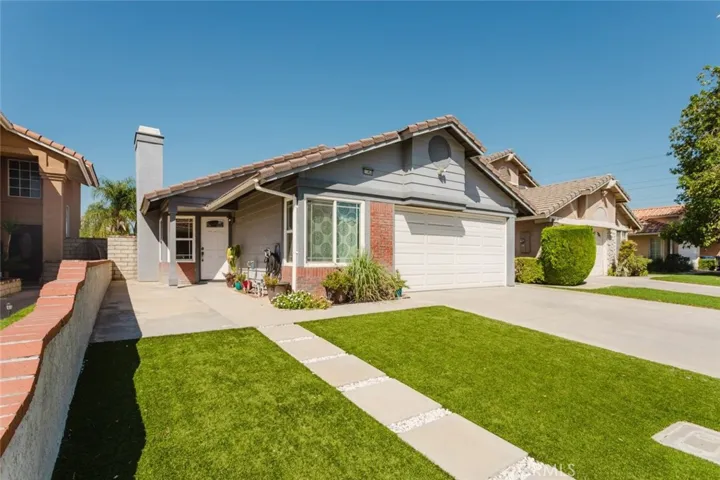 11458 Gold Hill Avenue, Fontana, California 92337 — photo 4