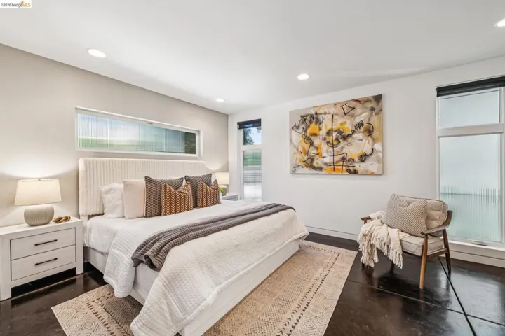 3235 B Louise St, Oakland, California 94608 — photo 5