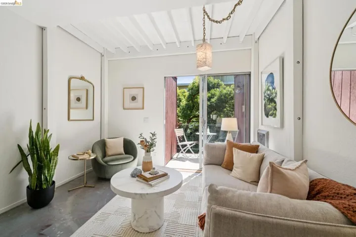 3751 Harrison St 200, Oakland, California 94611 — photo 4