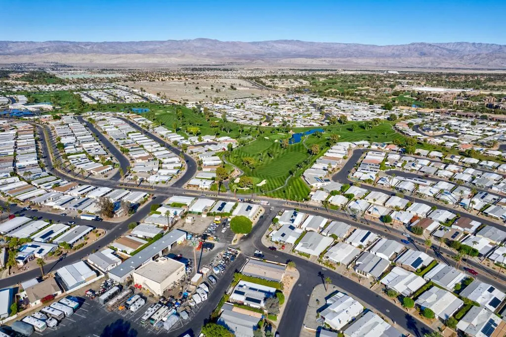 Palm Desert Greens (2) Palm Desert Greens (2)