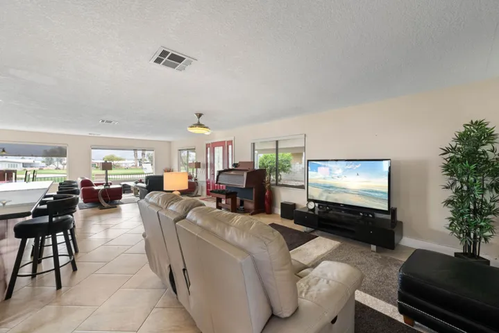 73721 Oak Flats Dr MLS-15