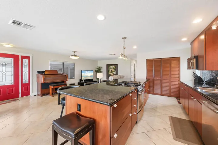 73721 Oak Flats Dr MLS-10