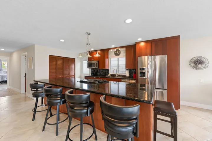73721 Oak Flats Dr MLS-9