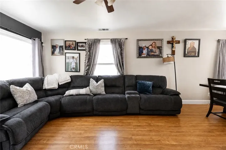 1321 Vale, Bakersfield, California 93306 — photo 4